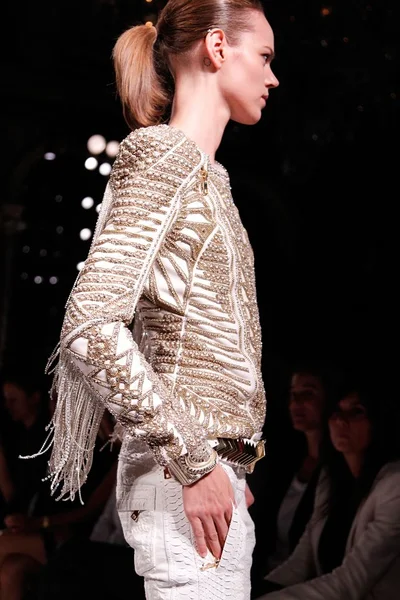 Look 72